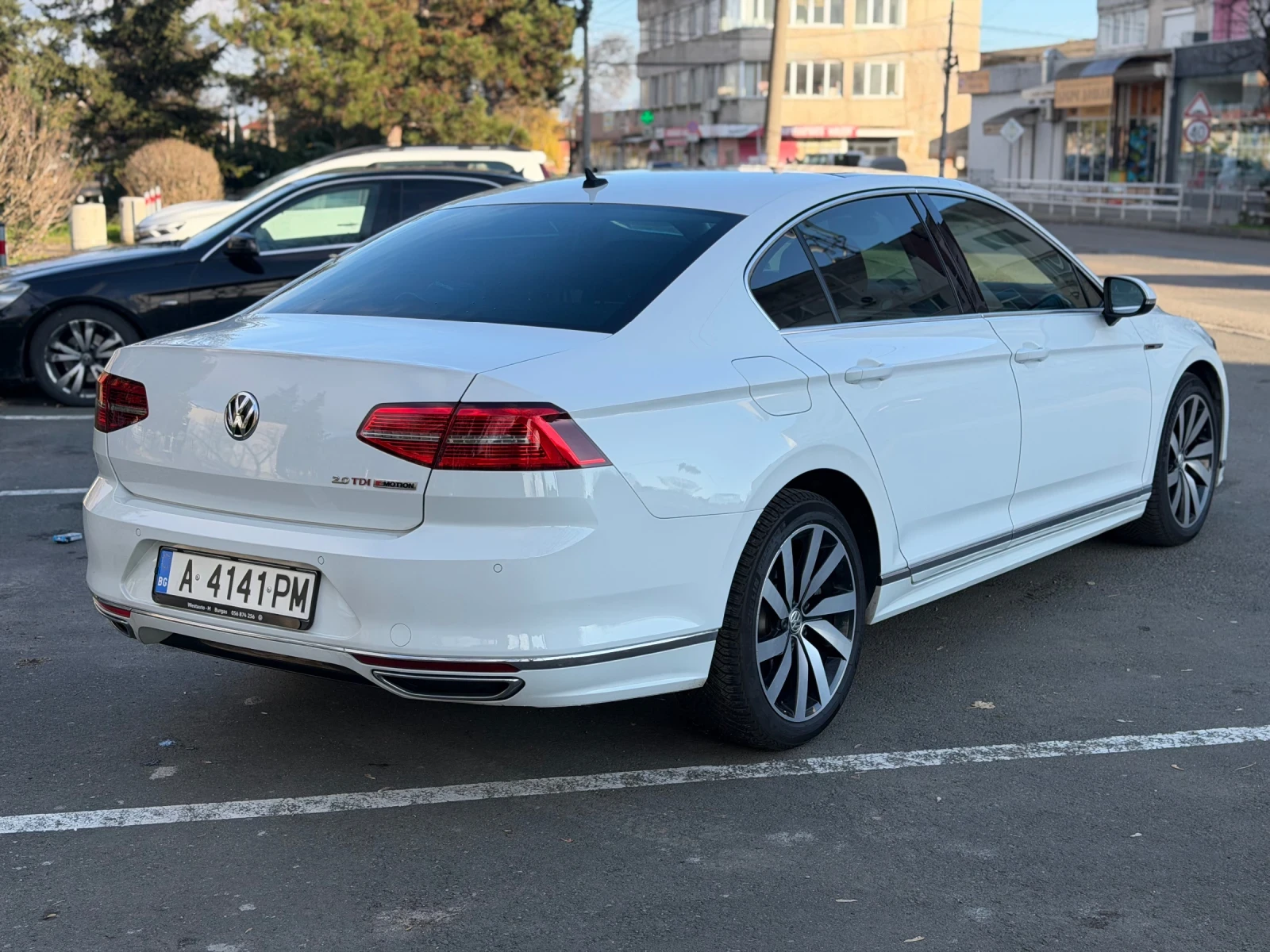 VW Passat R-LINE, 4MOTION, снимка 5 - Автомобили и джипове - 54033804