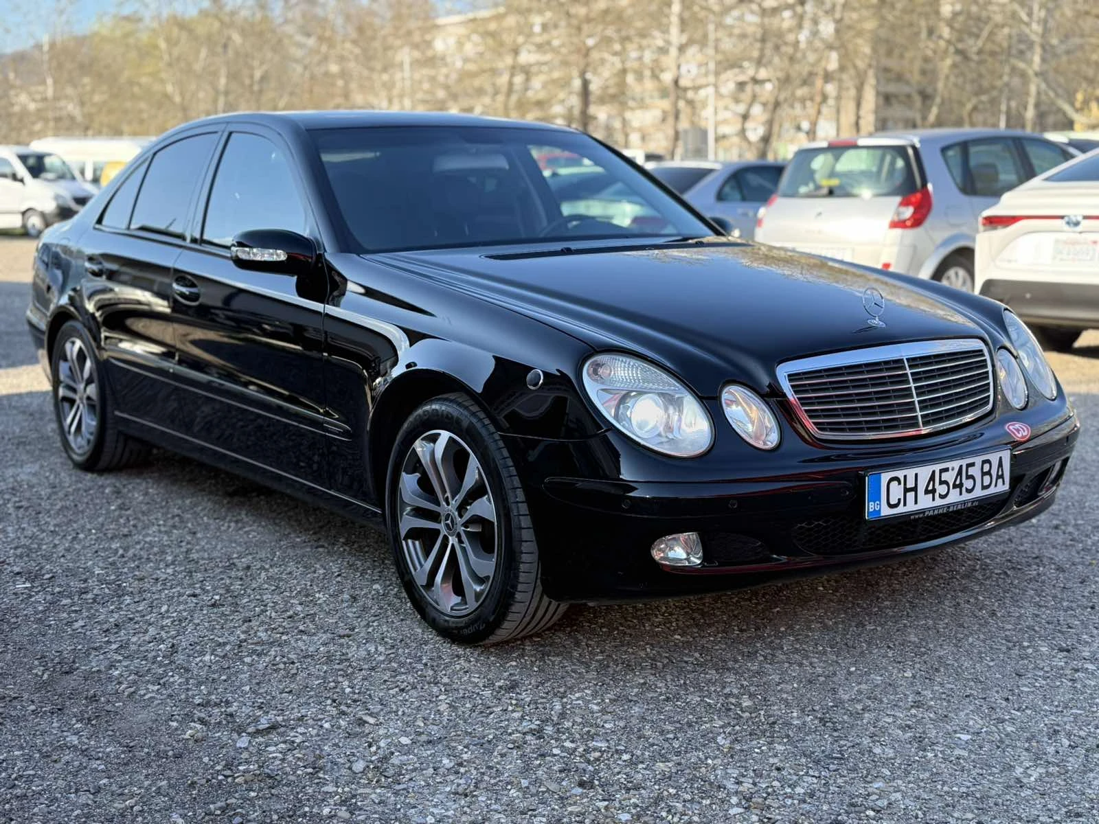 Mercedes-Benz E 240 Г-Я, УНИКАТ 100000км, ДИПЛОМАТ, снимка 2 - Автомобили и джипове - 54372842