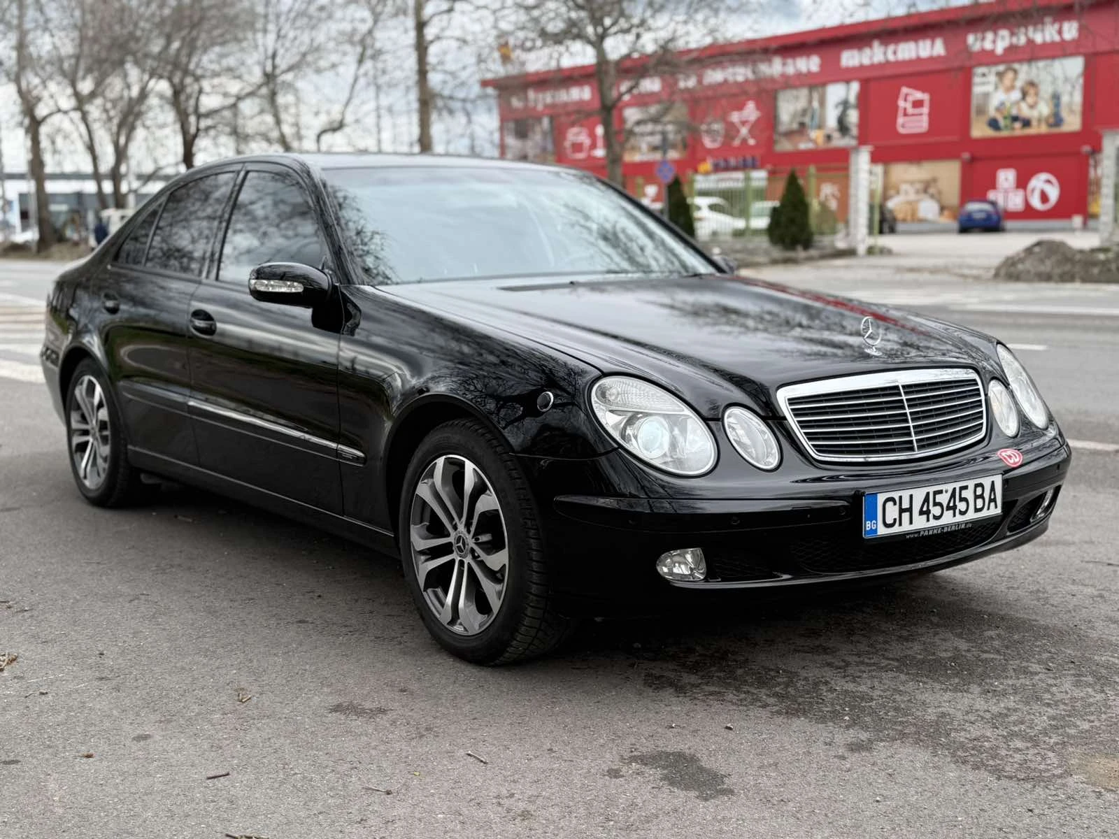 Mercedes-Benz E 240 Г-Я, УНИКАТ 100000км, ДИПЛОМАТ, снимка 3 - Автомобили и джипове - 54067172