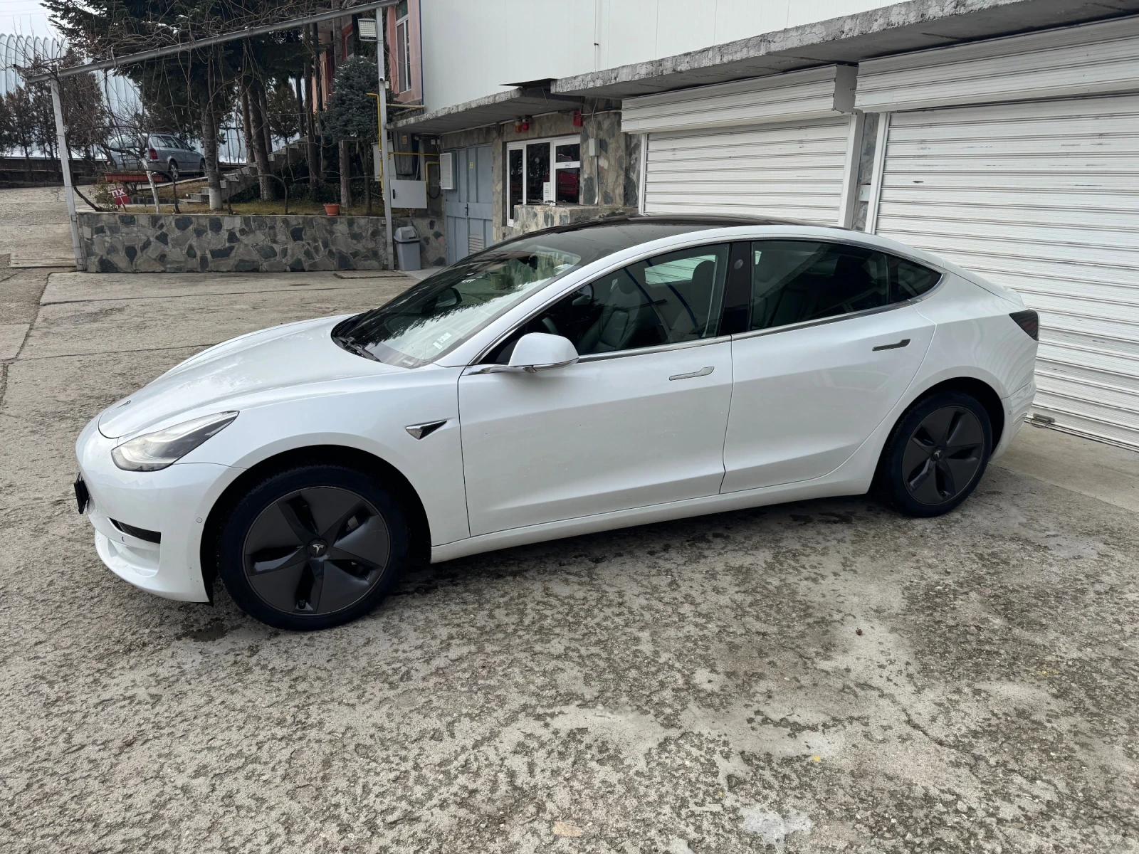 Tesla Model 3 SR+ Гаранция, снимка 3 - Автомобили и джипове - 54410746