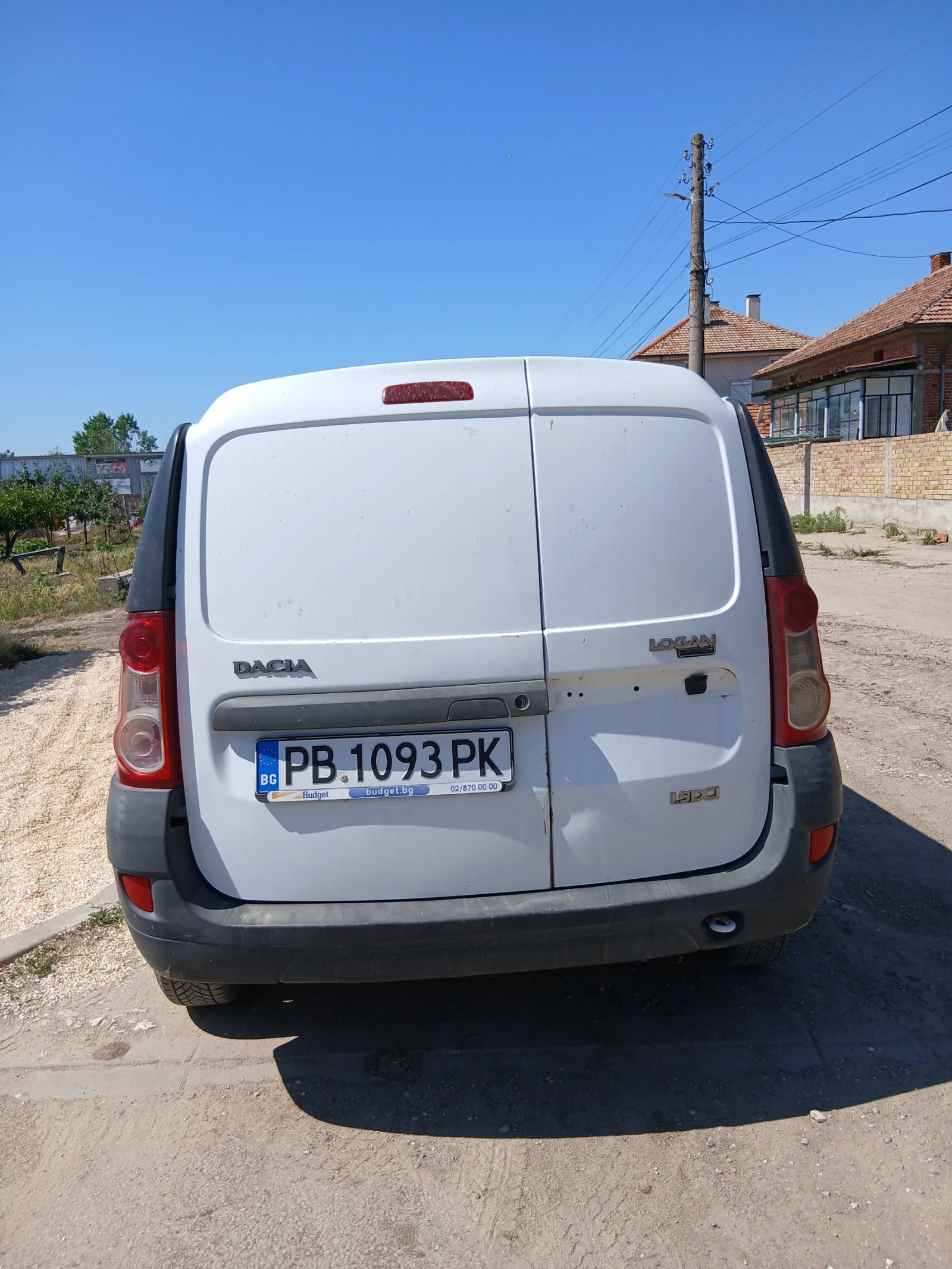 Dacia Logan, снимка 3 - Автомобили и джипове - 55199189