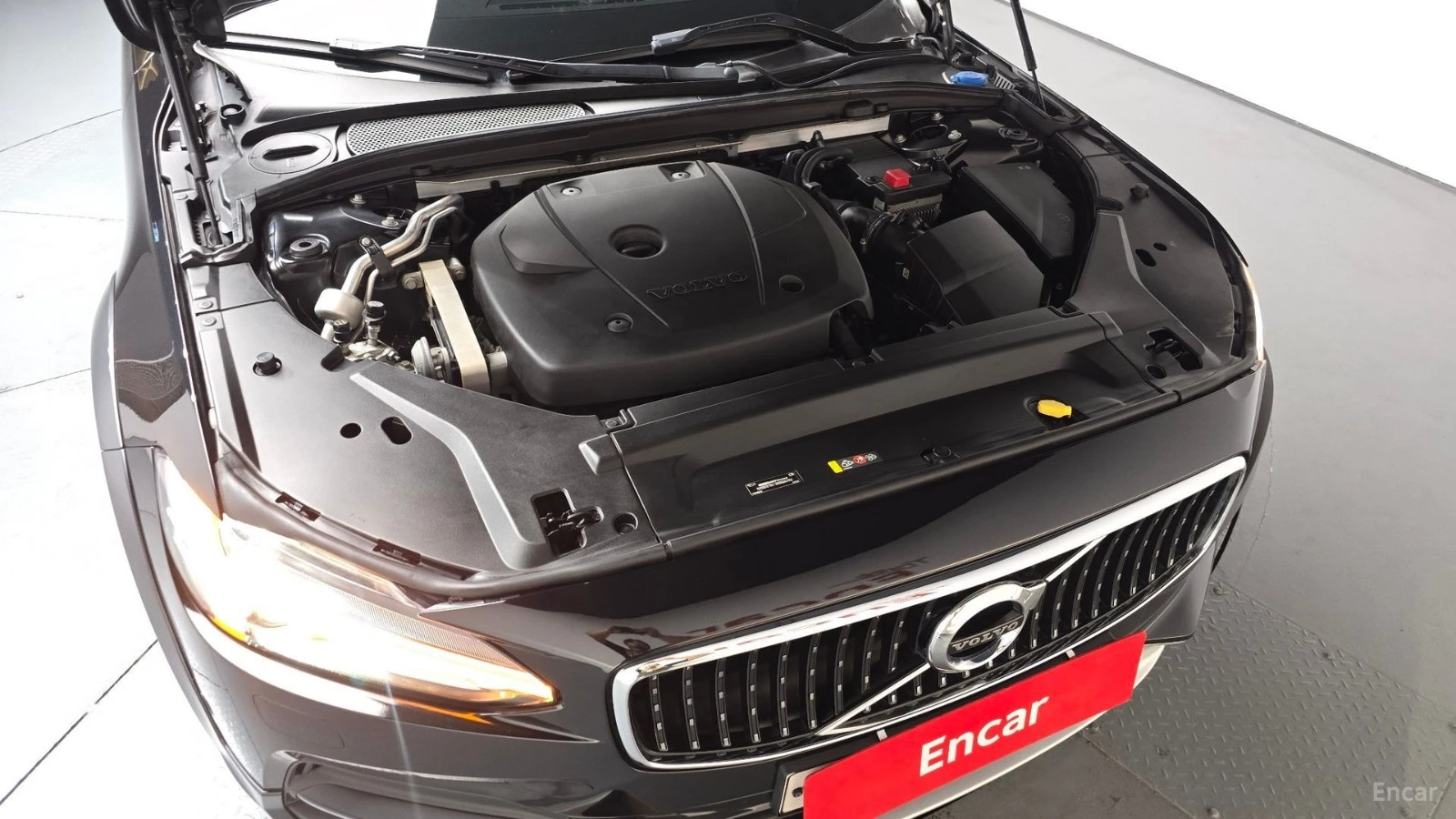 Volvo V90 T5* AWD* DISTRONIC* КАМЕРА* ПОДГРЕВ* HEADUP* , снимка 17 - Автомобили и джипове - 55573174