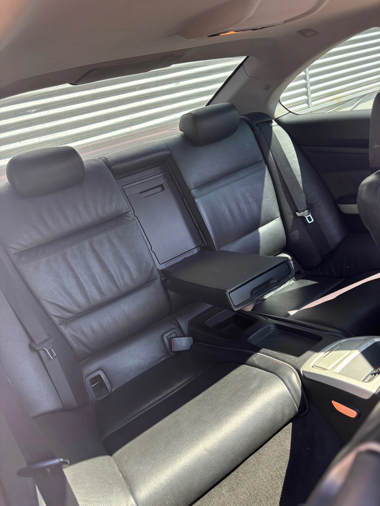BMW 330 Е92, снимка 11 - Автомобили и джипове - 55750418