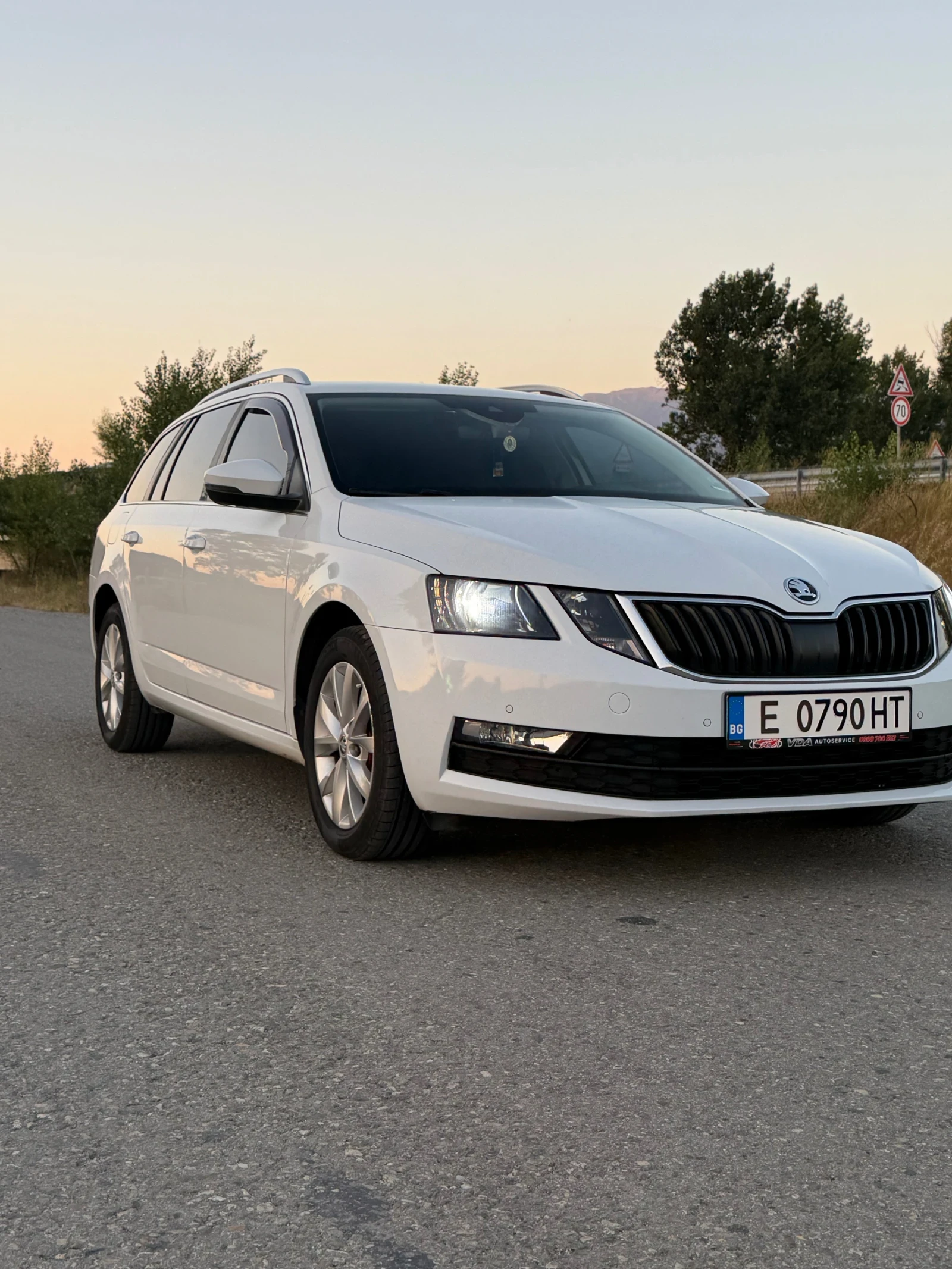 Skoda Octavia, снимка 2 - Автомобили и джипове - 55891088