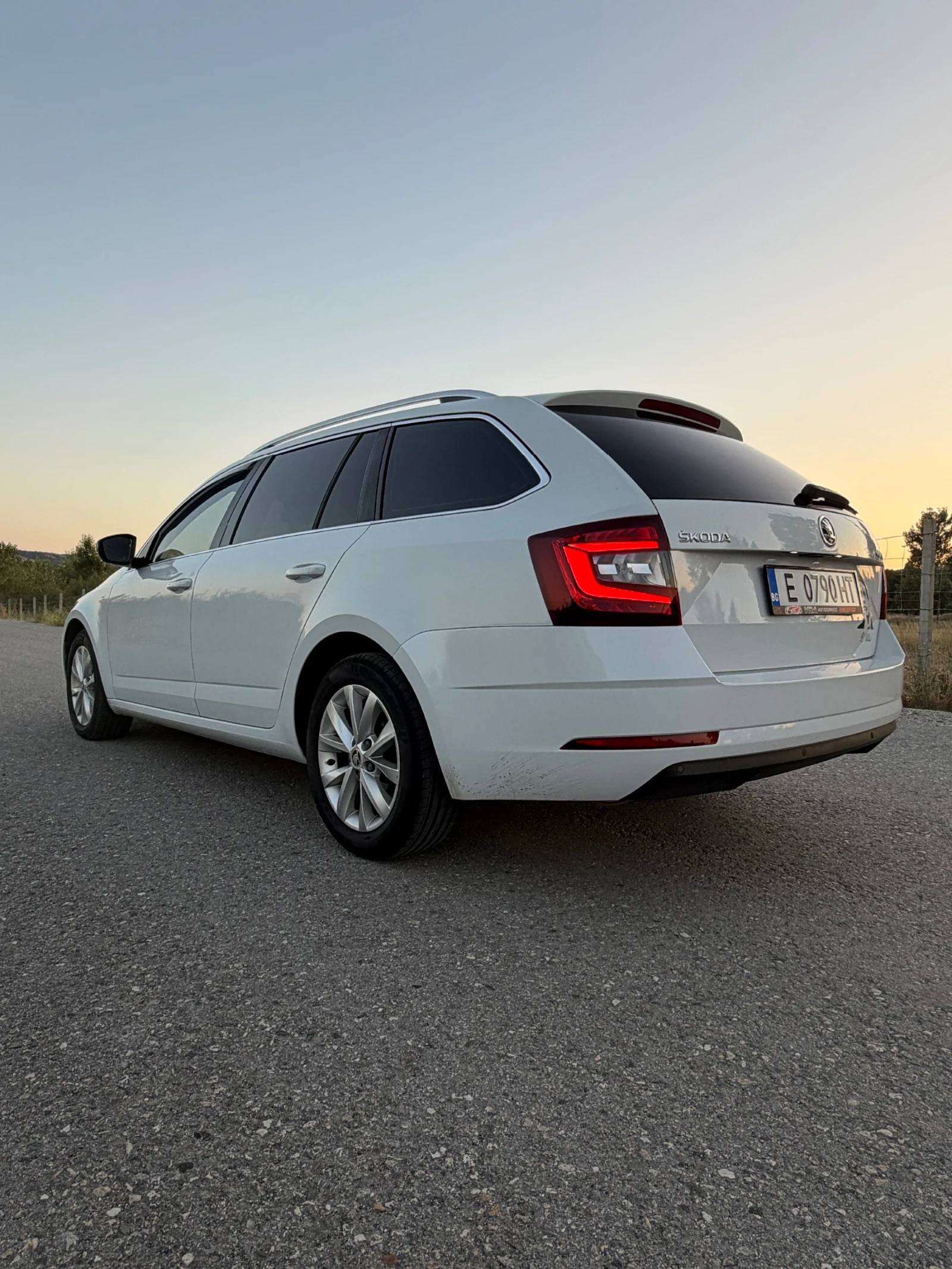 Skoda Octavia, снимка 8 - Автомобили и джипове - 55891088