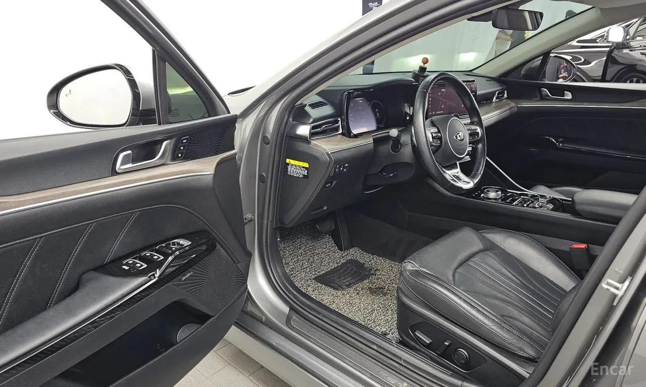 Kia K5 LPI SIGNATURE FULL| ACC| KRELL| HUD| VENT| 360, снимка 8 - Автомобили и джипове - 56003614