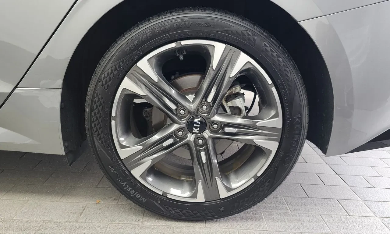 Kia K5 LPI SIGNATURE FULL| ACC| KRELL| HUD| VENT| 360, снимка 6 - Автомобили и джипове - 56003614