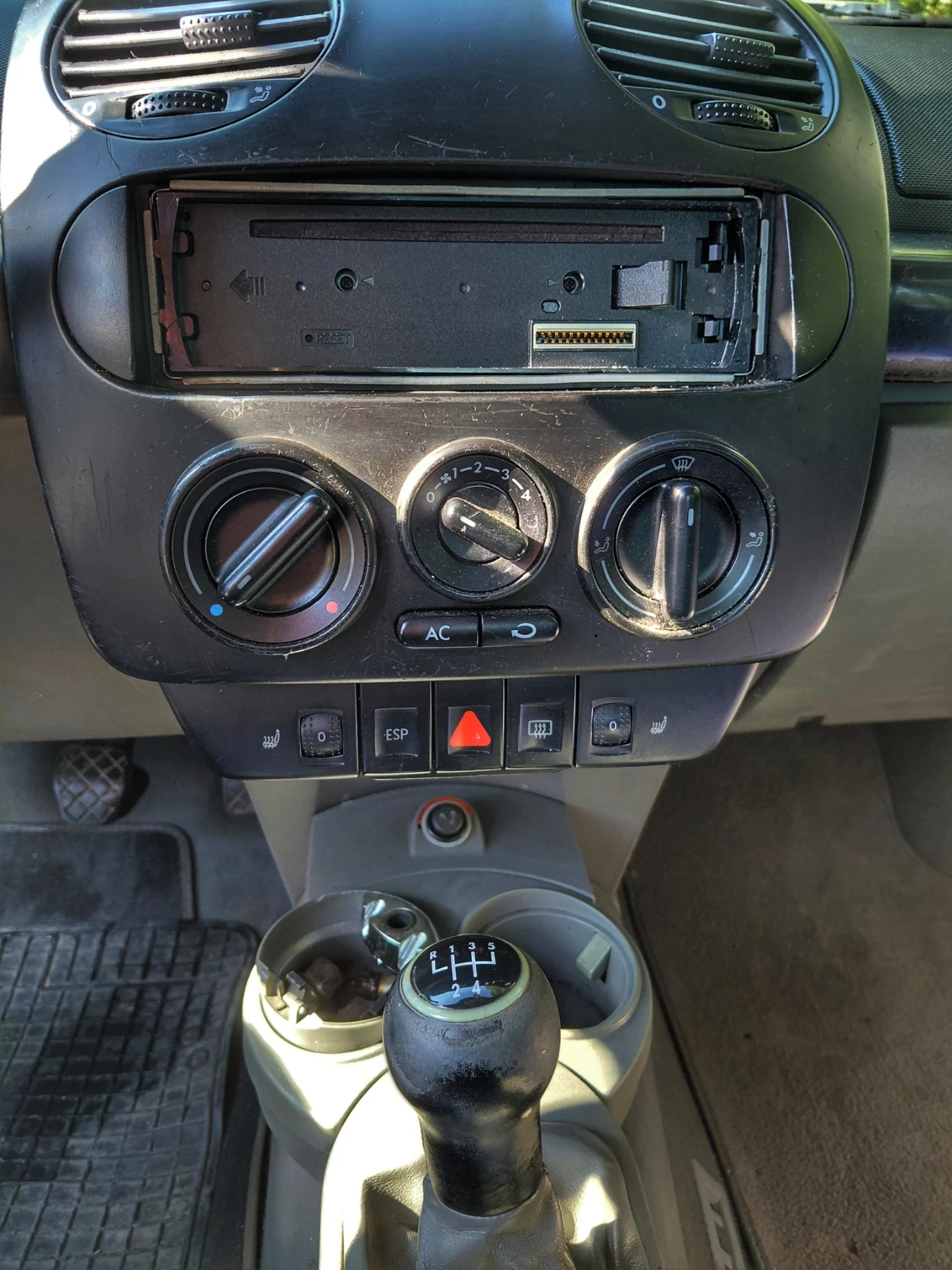 VW Beetle New beetle, снимка 9 - Автомобили и джипове - 56020504