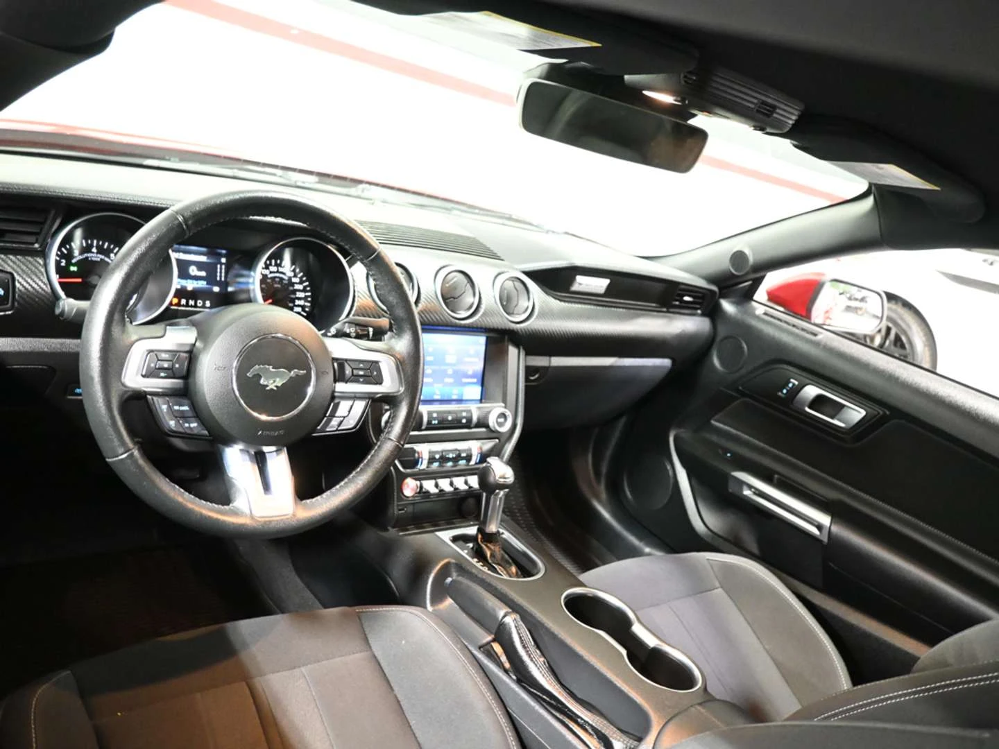 Ford Mustang, снимка 10 - Автомобили и джипове - 56021827