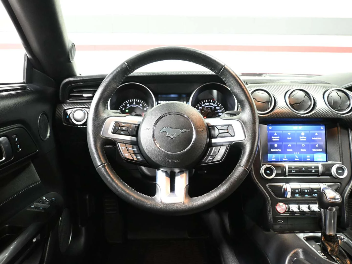 Ford Mustang, снимка 12 - Автомобили и джипове - 56021827