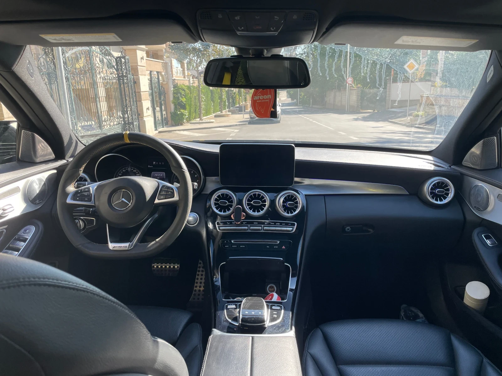 Mercedes-Benz C 400, снимка 16 - Автомобили и джипове - 56154251