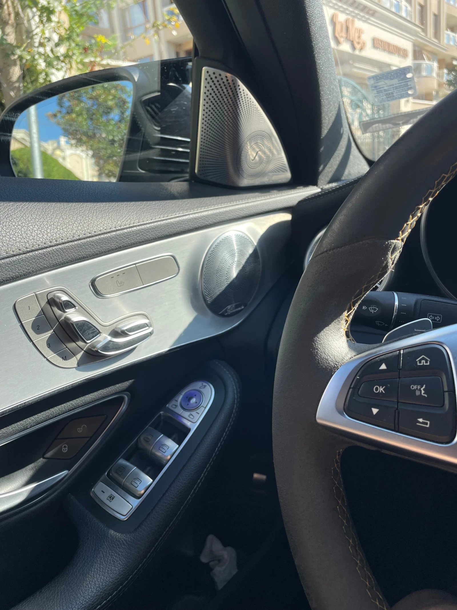 Mercedes-Benz C 400, снимка 12 - Автомобили и джипове - 56154251