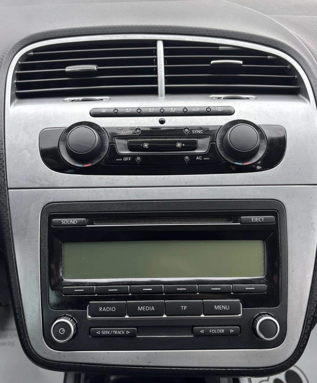 Seat Altea XL* 1.6tdi* 105к.с., снимка 8 - Автомобили и джипове - 56734367