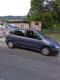 Renault Scenic, снимка 2 - Автомобили и джипове - 45414575