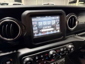 Jeep Wrangler * Unlimited Altitude * CARFAX * 2 КЛЮЧА * ПОДГРЕВИ, снимка 12