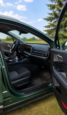Kia Sportage 1.6 T-GDi MHEV/7DCT, снимка 3