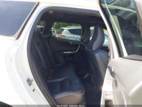 Volvo XC60 T6* R-DESIGN* PLATINUM* ДИГИТАЛНО* ТАБЛО* - 15999 лв. - 64014843 | Car24.bg