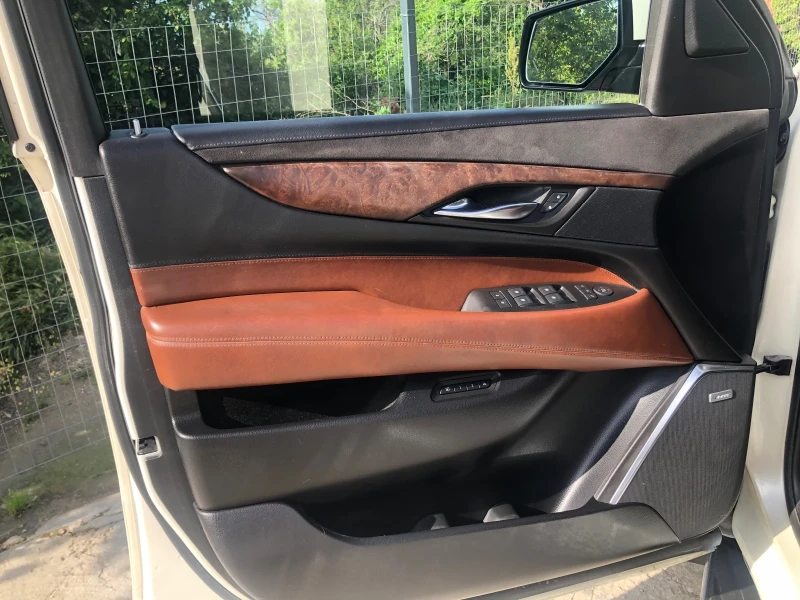 Cadillac Escalade Esv, 1st premium luxury , снимка 10 - Автомобили и джипове - 49291289