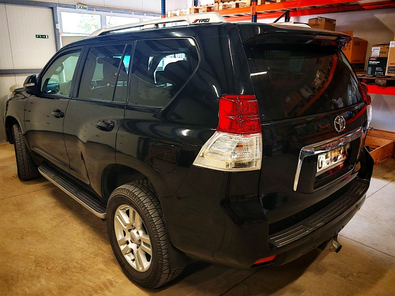Toyota Land cruiser Prado, снимка 11 - Автомобили и джипове - 51789613