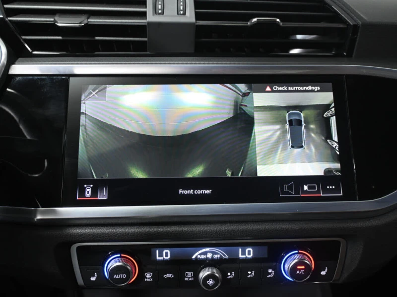 Audi Q3 TFSI 45 * TECHNIK * АвтоКредит * (ЦЕНА ДО БГ), снимка 12 - Автомобили и джипове - 53297096