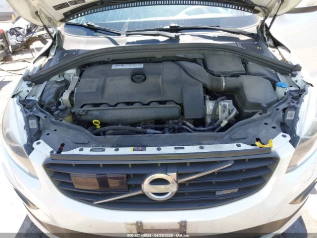 Volvo XC60 T6* R-DESIGN* PLATINUM* ДИГИТАЛНО* ТАБЛО* - 15999 лв. - 64014843 | Car24.bg