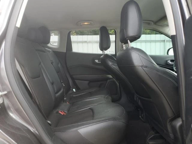 Jeep Compass 2.4L 4 Front-wheel Drive, снимка 3 - Автомобили и джипове - 53650276