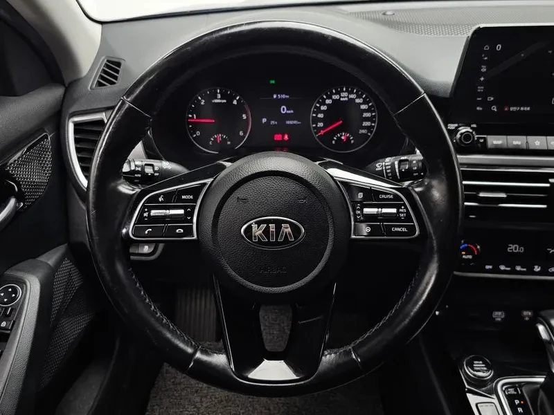 Kia Seltos 1.6 2Wd Noblesse, снимка 13 - Автомобили и джипове - 55560051