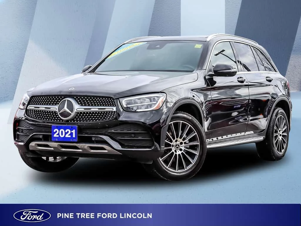 Mercedes-Benz GLC * GLC300 4Matic AWD Clean Carfax New Tires * CARFA, снимка 2 - Автомобили и джипове - 53890556