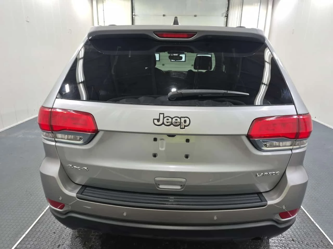 Jeep Grand cherokee * Laredo * CARFAX * KEYLESS * NAVI, снимка 4 - Автомобили и джипове - 54141540