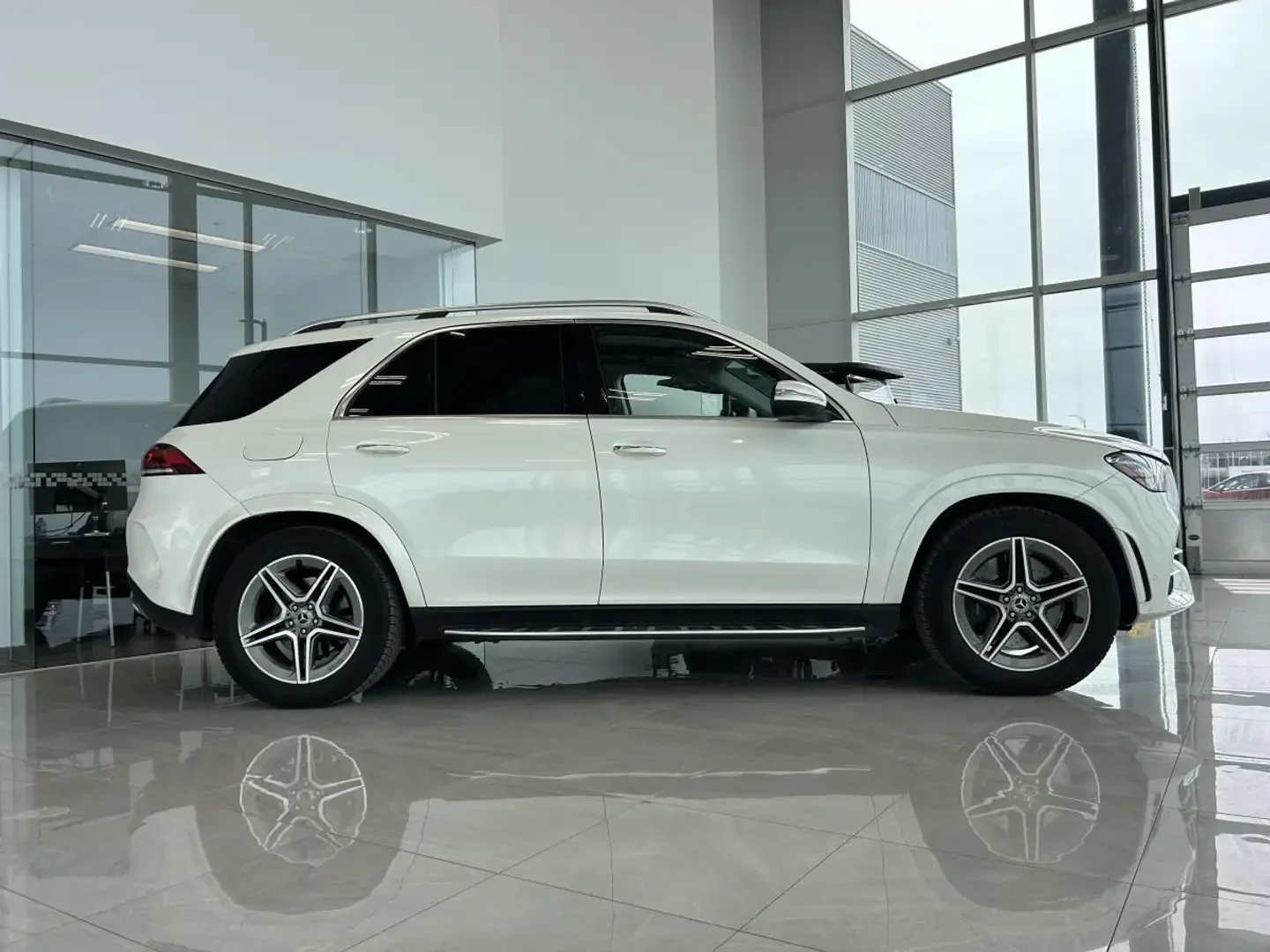 Mercedes-Benz GLE GLE, снимка 5 - Автомобили и джипове - 55001220