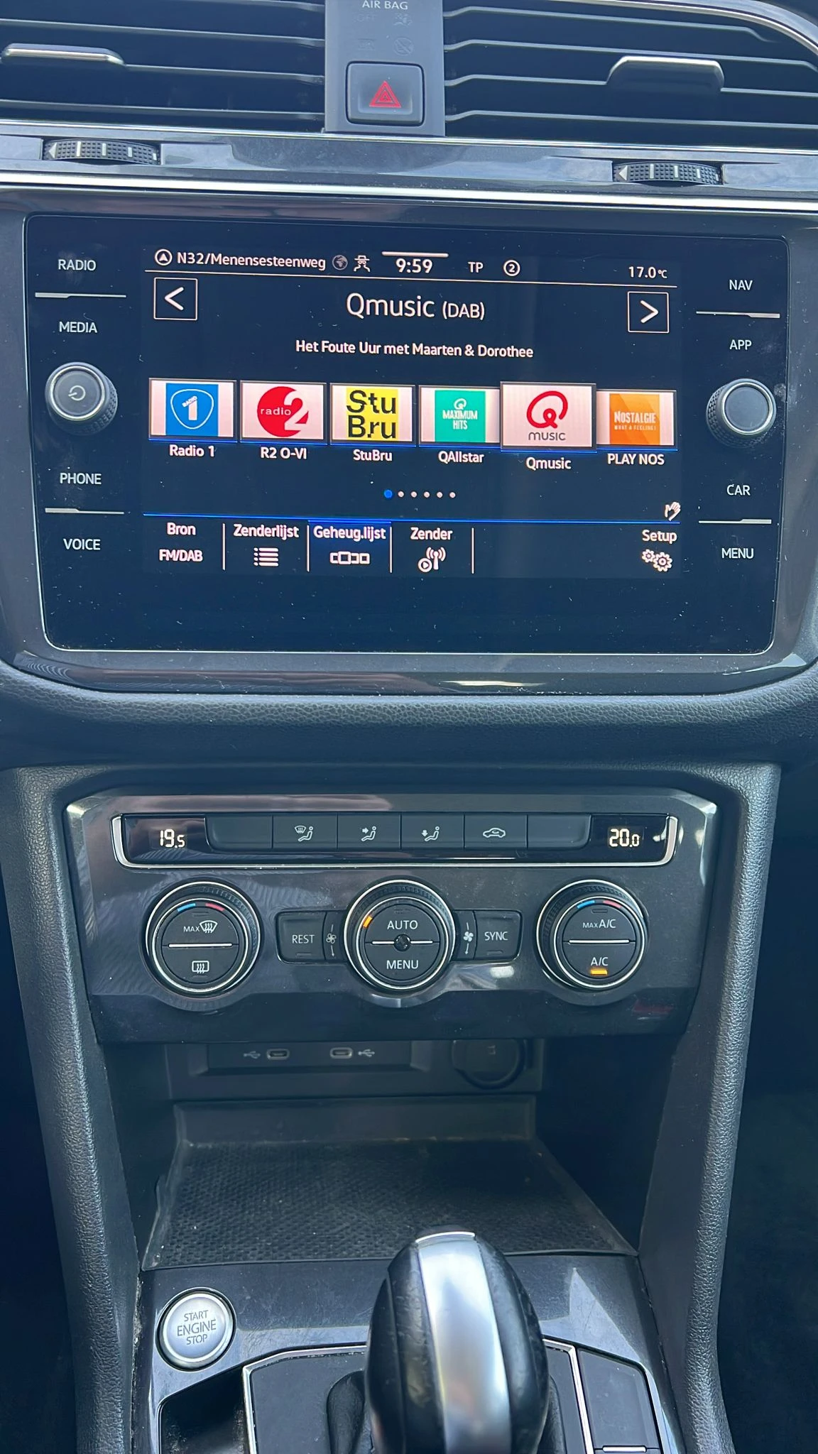 VW Tiguan Allspace 2.0 TDI Comfortline Navi LED Start/Stop 7 seat, снимка 14 - Автомобили и джипове - 56159776