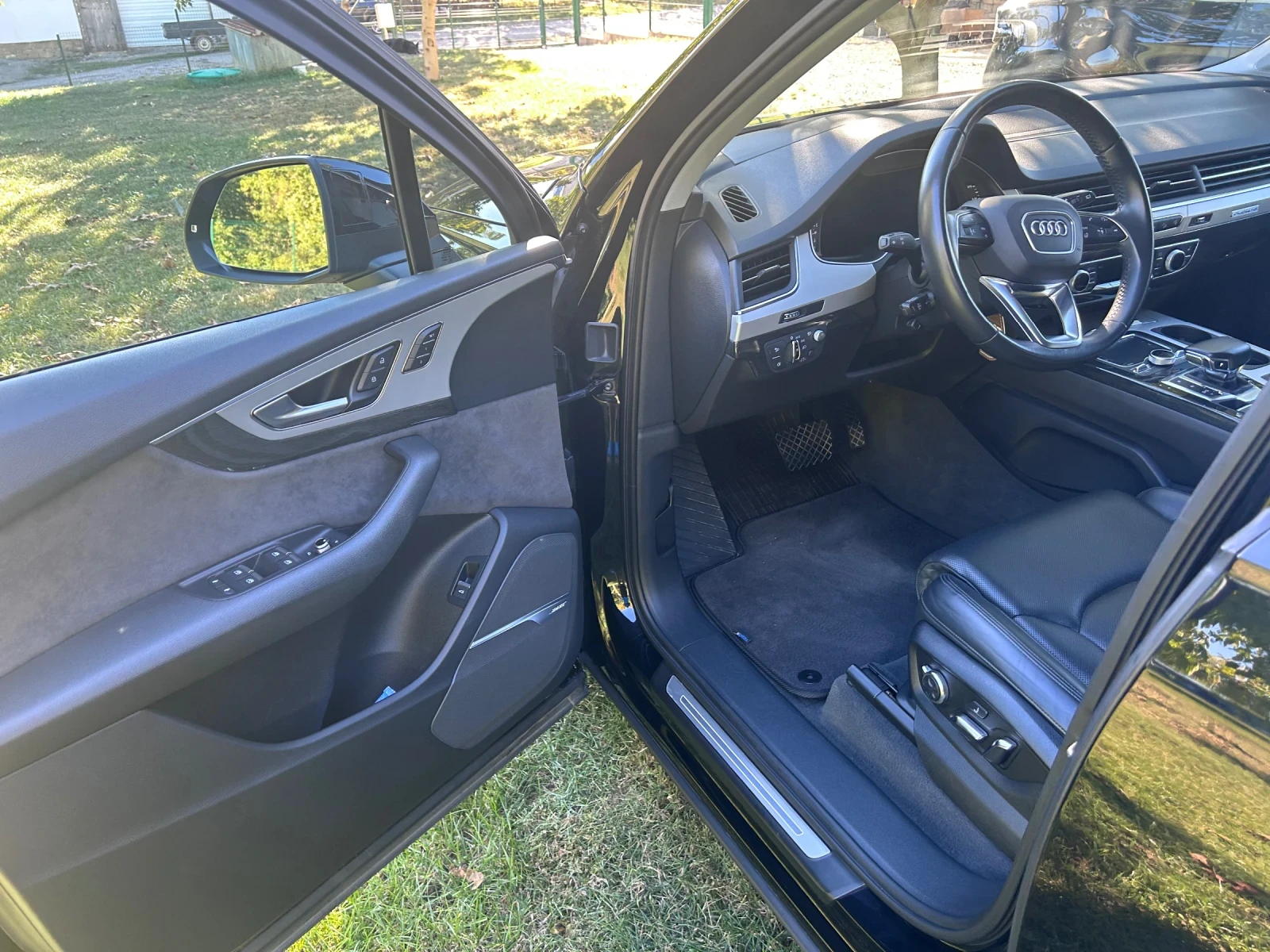 Audi Q7, снимка 8 - Автомобили и джипове - 56453600