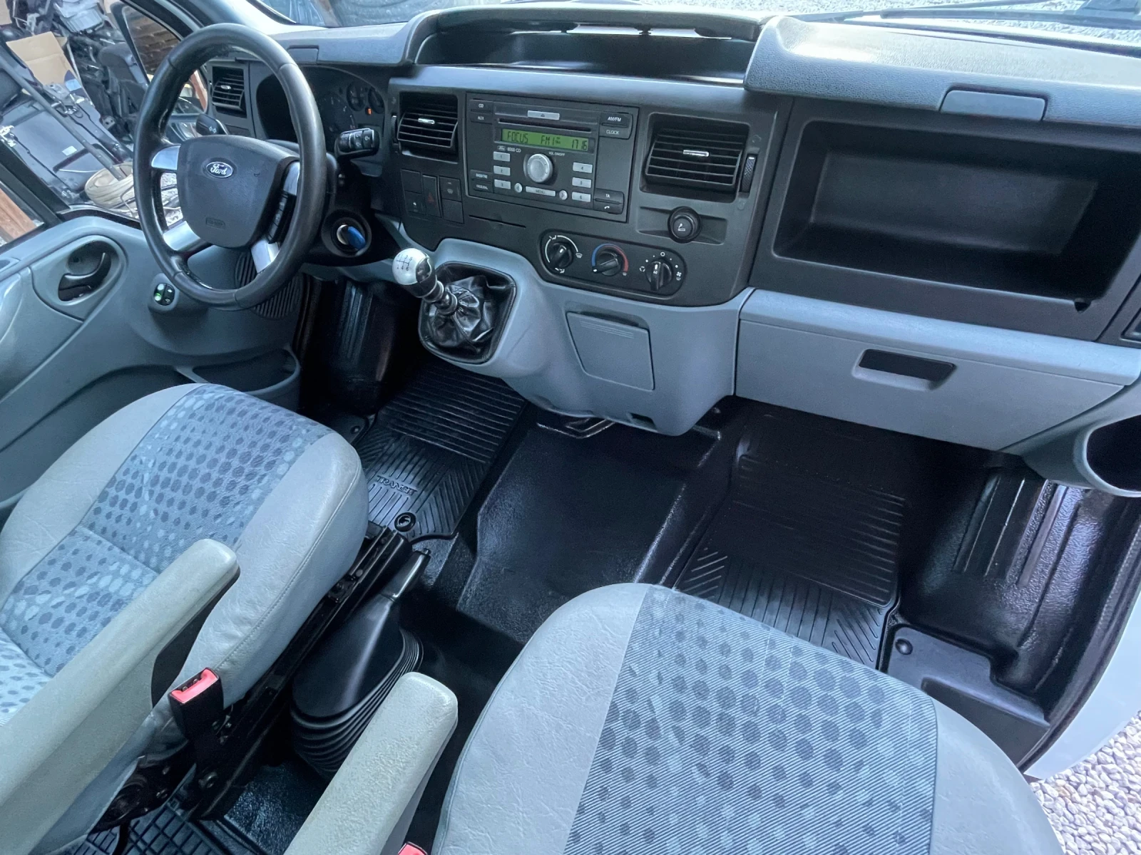 Ford Transit 2.2 TDCI A/C - изображение 9