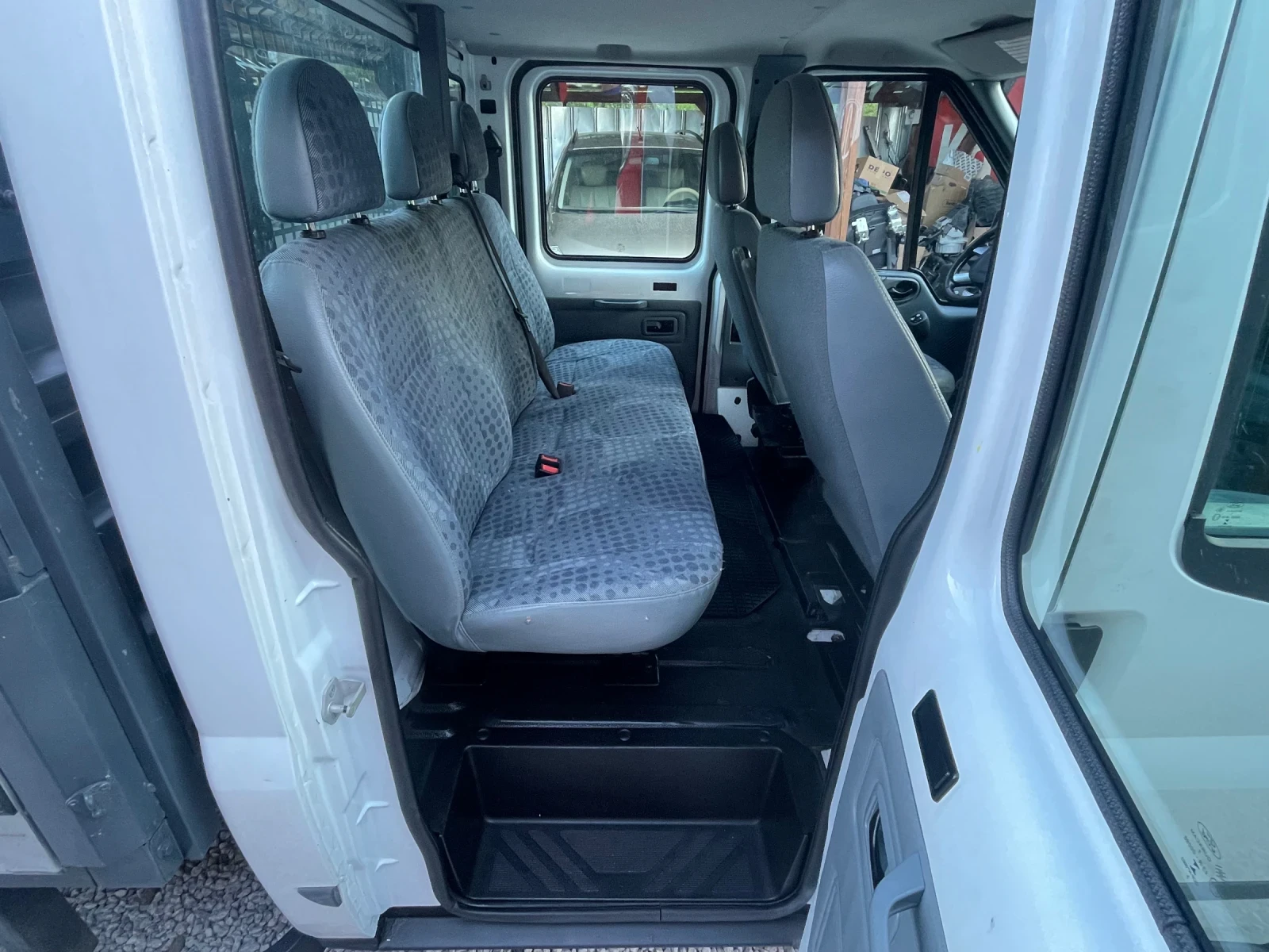 Ford Transit 2.2 TDCI A/C - изображение 8