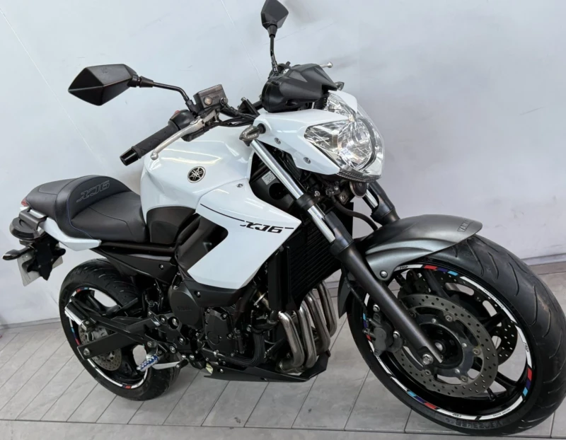 Yamaha XJ6 A2