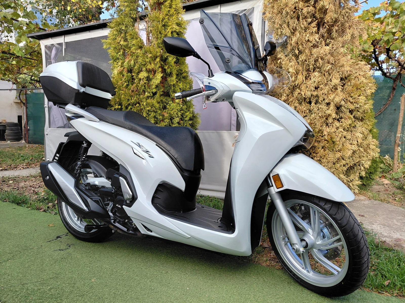 Honda Sh 350/TCS/Abs/ led/2бр., снимка 8 - Мотоциклети и мототехника - 54515968
