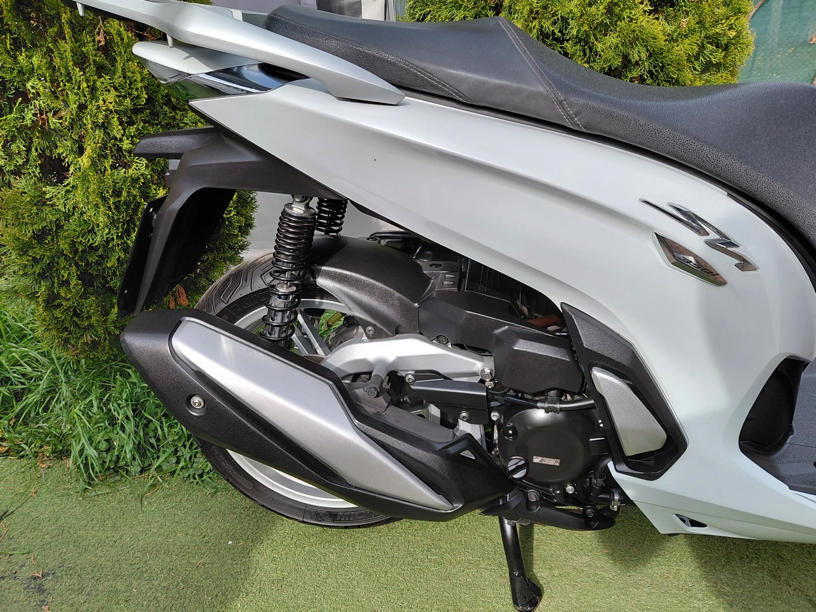 Honda Sh 350/TCS/Abs/ led, снимка 5 - Мотоциклети и мототехника - 54095892