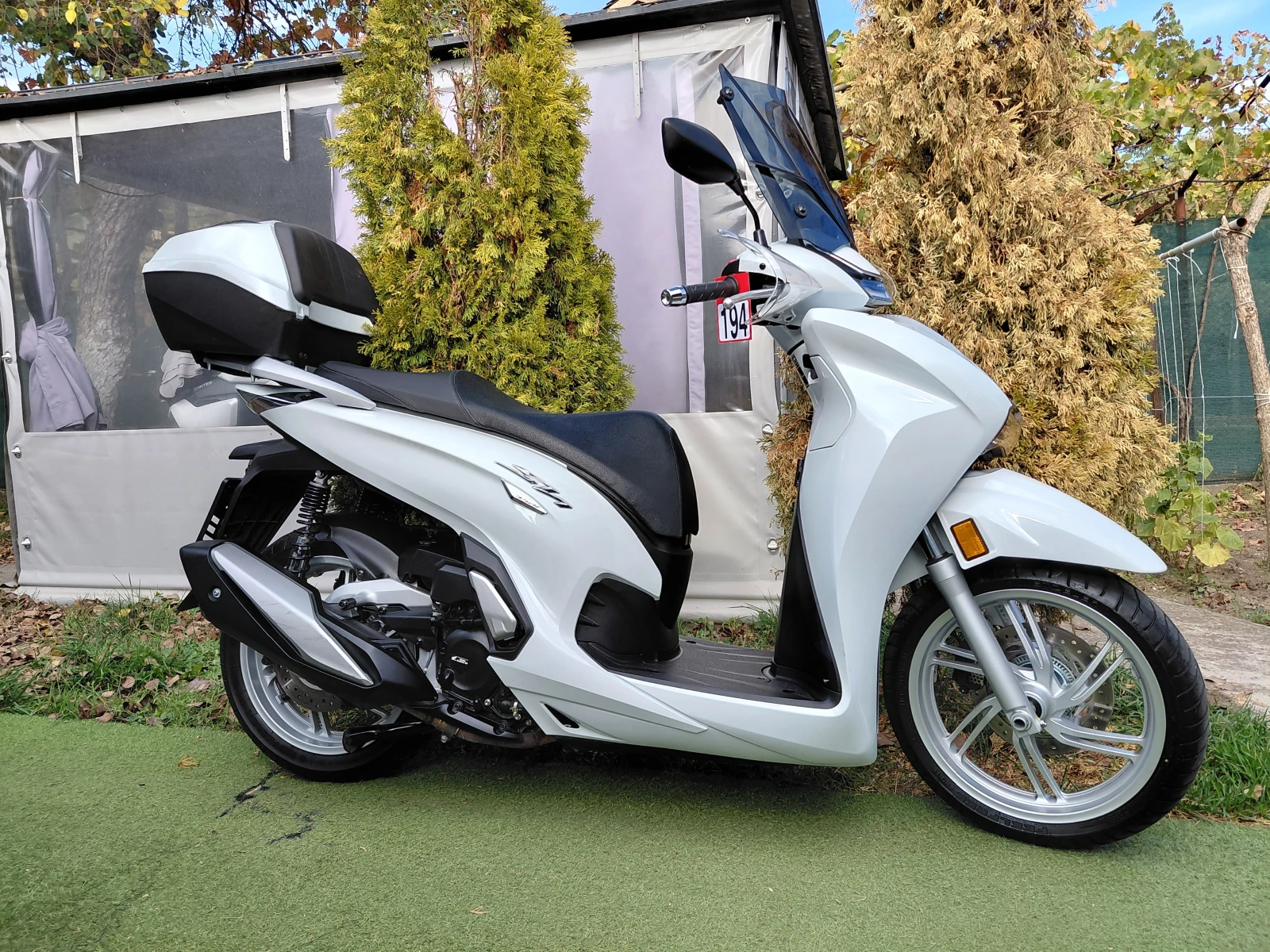 Honda Sh 350/TCS/Abs/ led/2бр., снимка 10 - Мотоциклети и мототехника - 54515968
