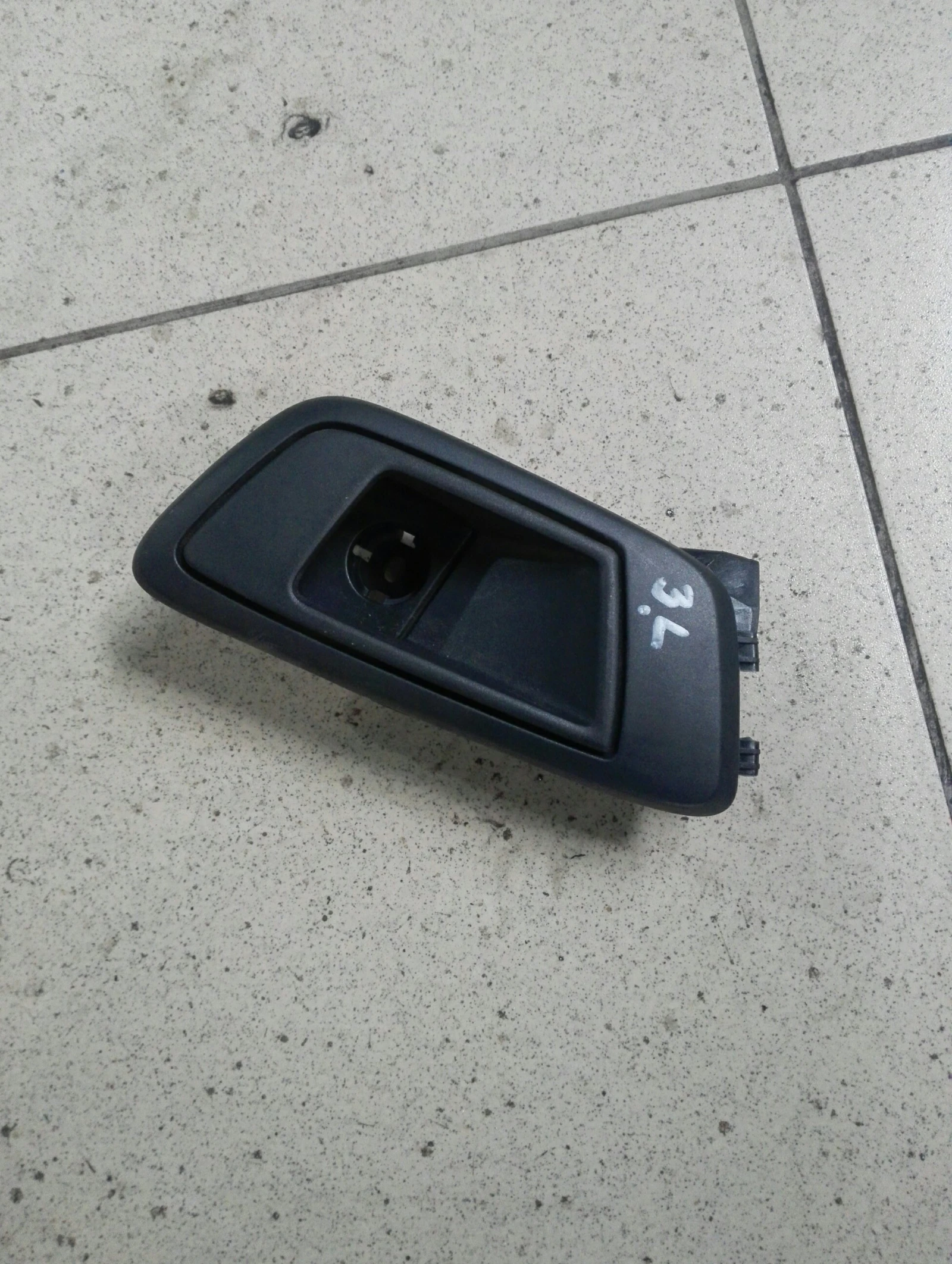 ������ ����� �������� ����� ���� ���� ����� | Mobile.bg � ����������� 1