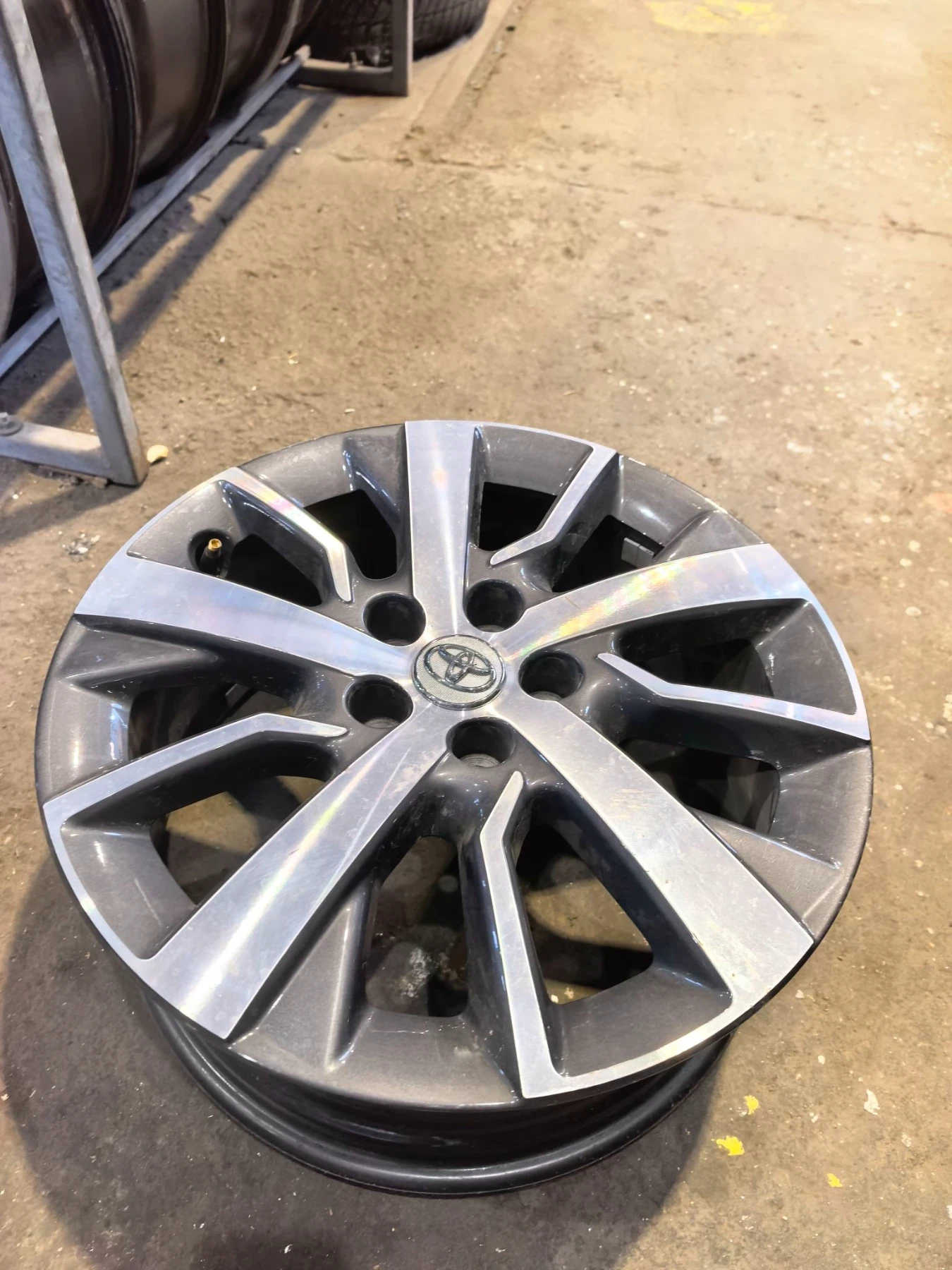 Джанти за Toyota, снимка 2 - Гуми и джанти - 55785165