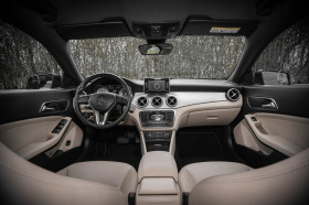 Mercedes-Benz CLA 180 2019 AMG OPTIC LED 85000 km!!!, снимка 10 - Автомобили и джипове - 44669885