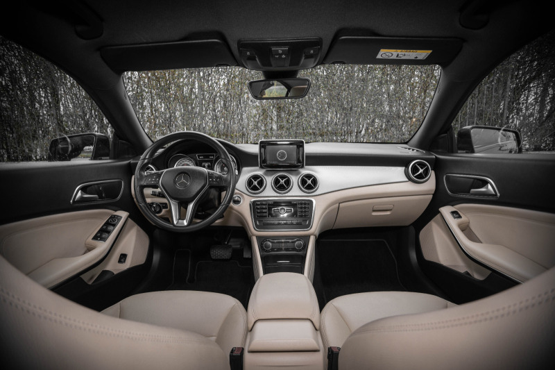Mercedes-Benz CLA 180 2019 AMG OPTIC LED 85000 km!!!, снимка 10 - Автомобили и джипове - 44669885