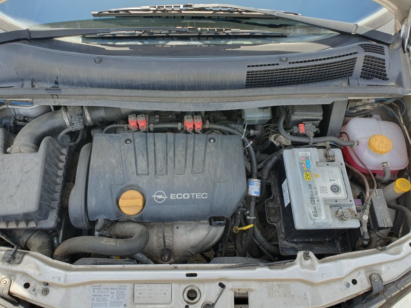 Opel Zafira Газ 1.8  125 кс, снимка 13 - Автомобили и джипове - 46175593