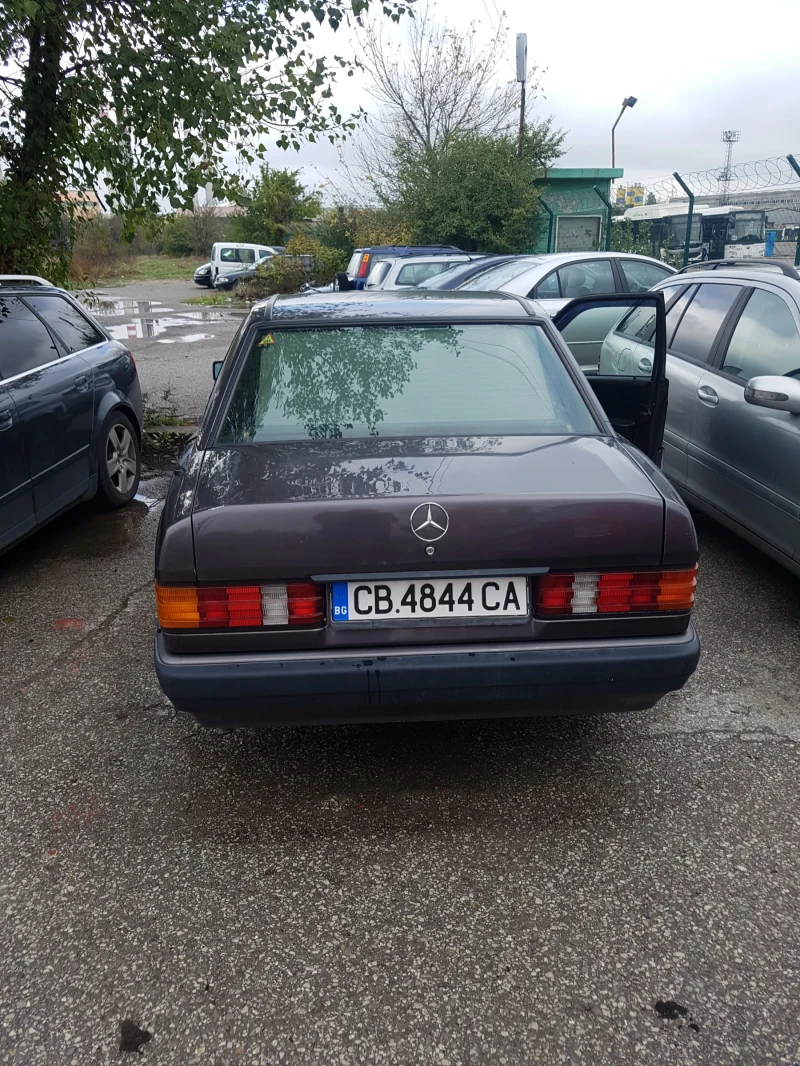 Mercedes-Benz 190 190, снимка 2 - Автомобили и джипове - 47482211