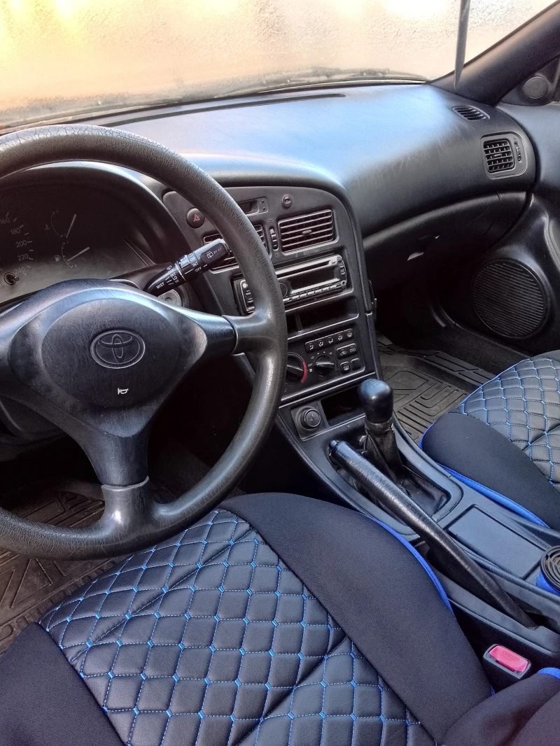 Toyota Celica 1.8 16V ГАЗ, снимка 13 - Автомобили и джипове - 47834791