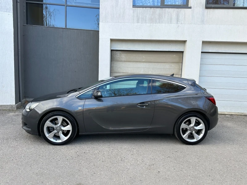 Opel Astra Opel Astra GTC 2.0 165, снимка 4 - Автомобили и джипове - 47985835