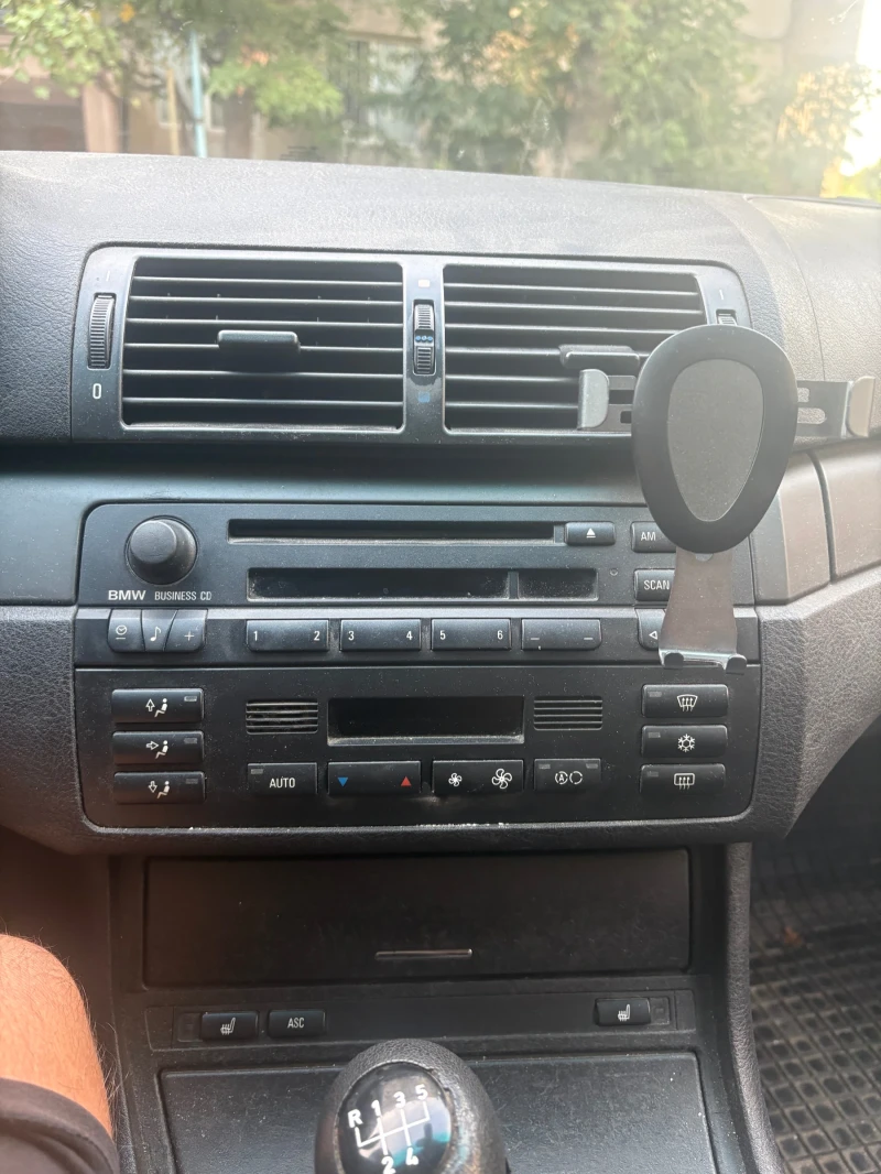 BMW 320, снимка 3 - Автомобили и джипове - 51630254