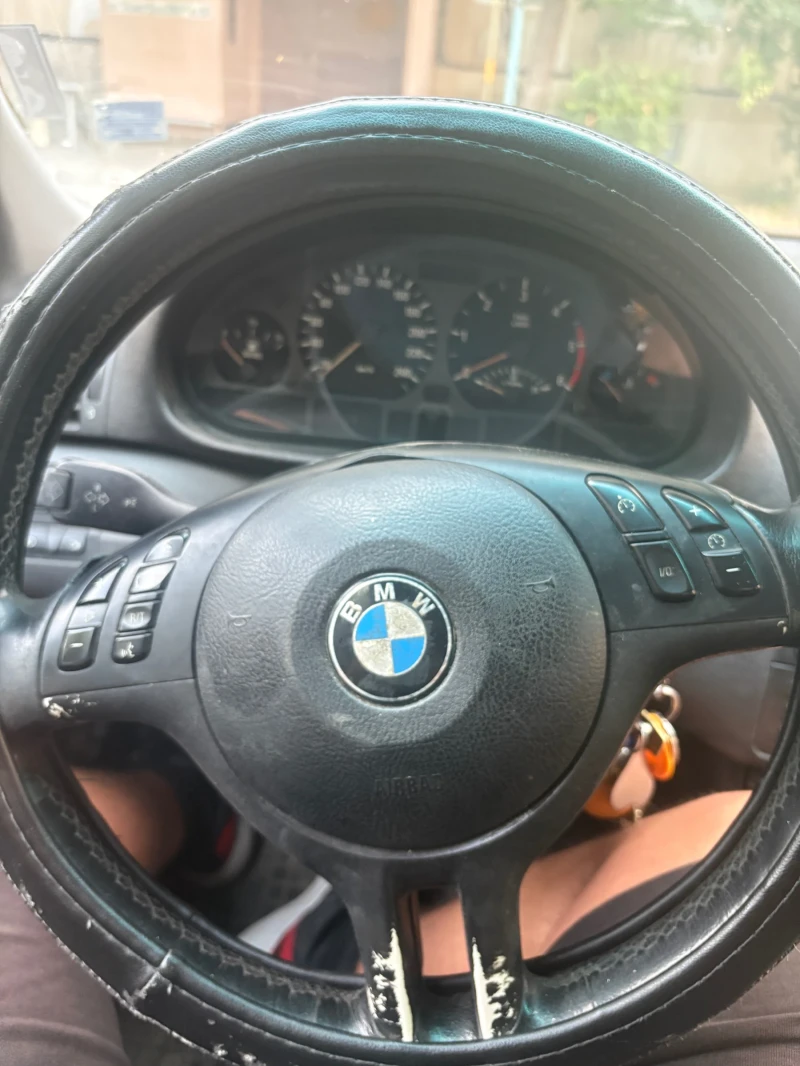 BMW 320, снимка 2 - Автомобили и джипове - 51630254