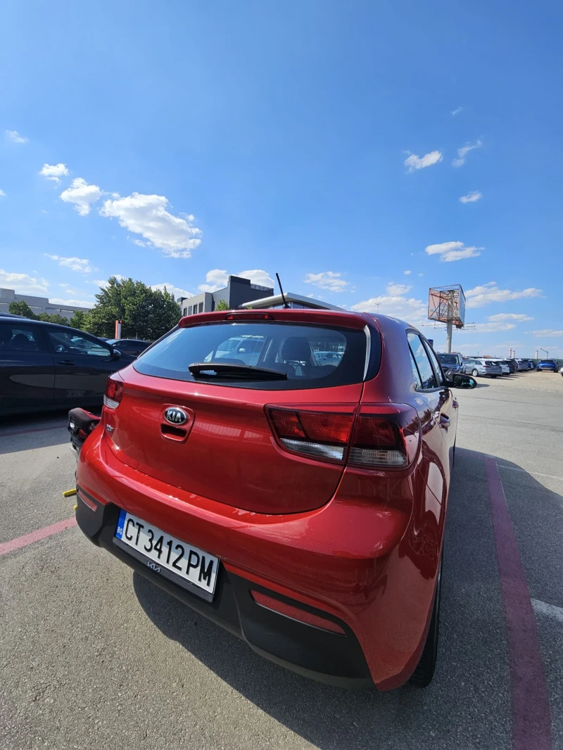 Kia Rio 1.4 бензин, 100 к.с, Автомат, снимка 4 - Автомобили и джипове - 52069205