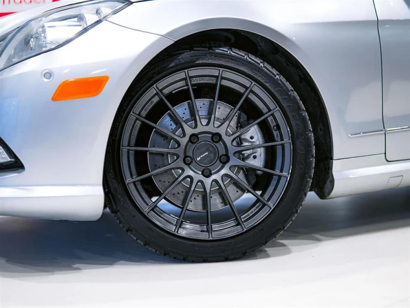 Mercedes-Benz E 500 CONVERTIBLE | 5.5L V8 382HP | NO ACCIDENTS | 17 SE, снимка 8 - Автомобили и джипове - 52574196